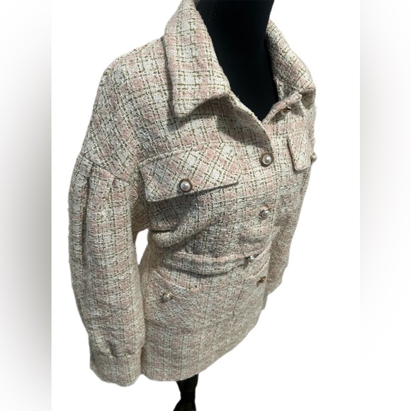 Elegant Cream and pink Tweed Women's Jacket and mini Skirt - Picture 2 of 3